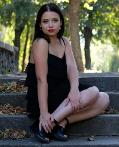 Julia aus Ukraine