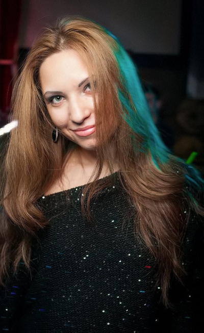 Yana aus Russland