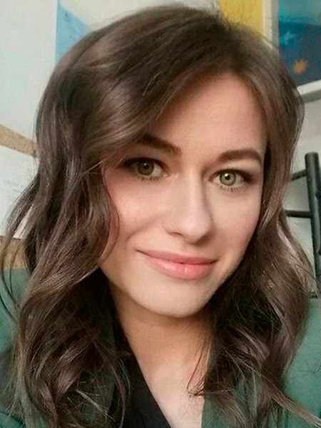 EKATERINA aus Weißrussland EKATERINA aus Weißrussland