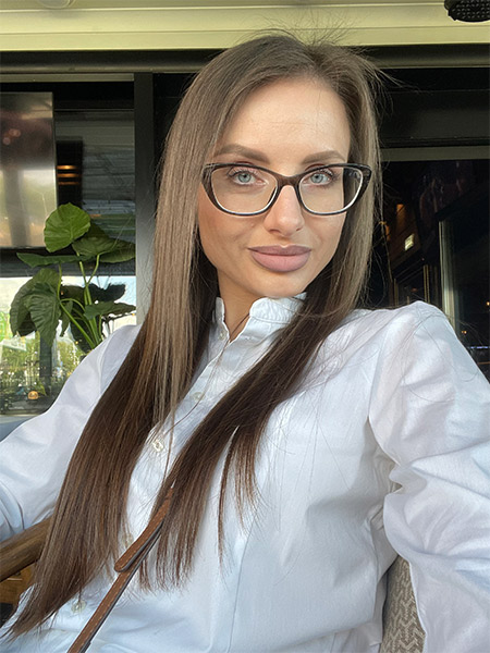 ALINA aus Weißrussland ALINA aus Weißrussland