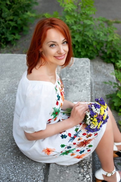 Elena aus Ukraine