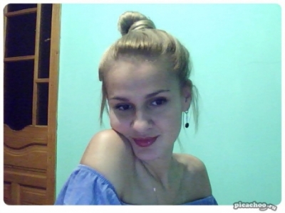 Alina aus Ukraine