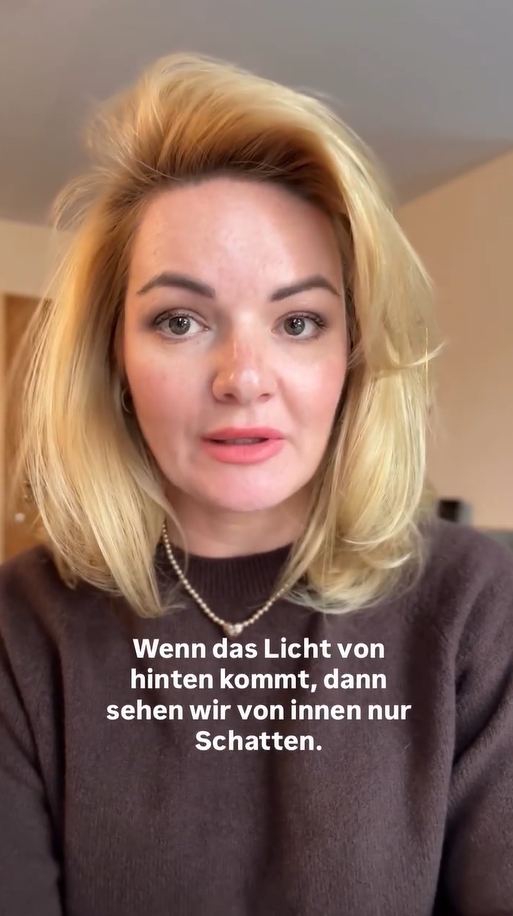 #Partnervermittlung #DatingTipps #VideoCallFails #AnastasiaErklärt #OnlineDating #LiebesCoach #DatingFehler #Flirttipps #Beziehungstipps #VideoDate #DateTipps #ErfolgBeimDating #DatingCoach #DatingKatastrophen #Beziehungsexpertin